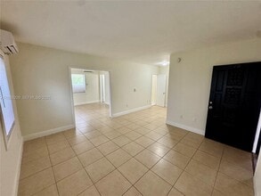 218 Santillane Ave in Coral Gables, FL - Building Photo - Building Photo