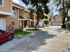 2230 Pacific Ave in Costa Mesa, CA - Building Photo - Building Photo