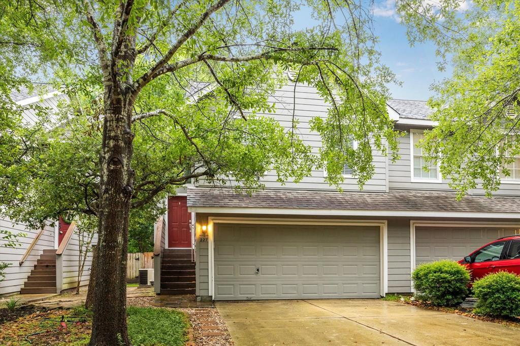 227 Blushwood Pl in Spring, TX - Building Photo