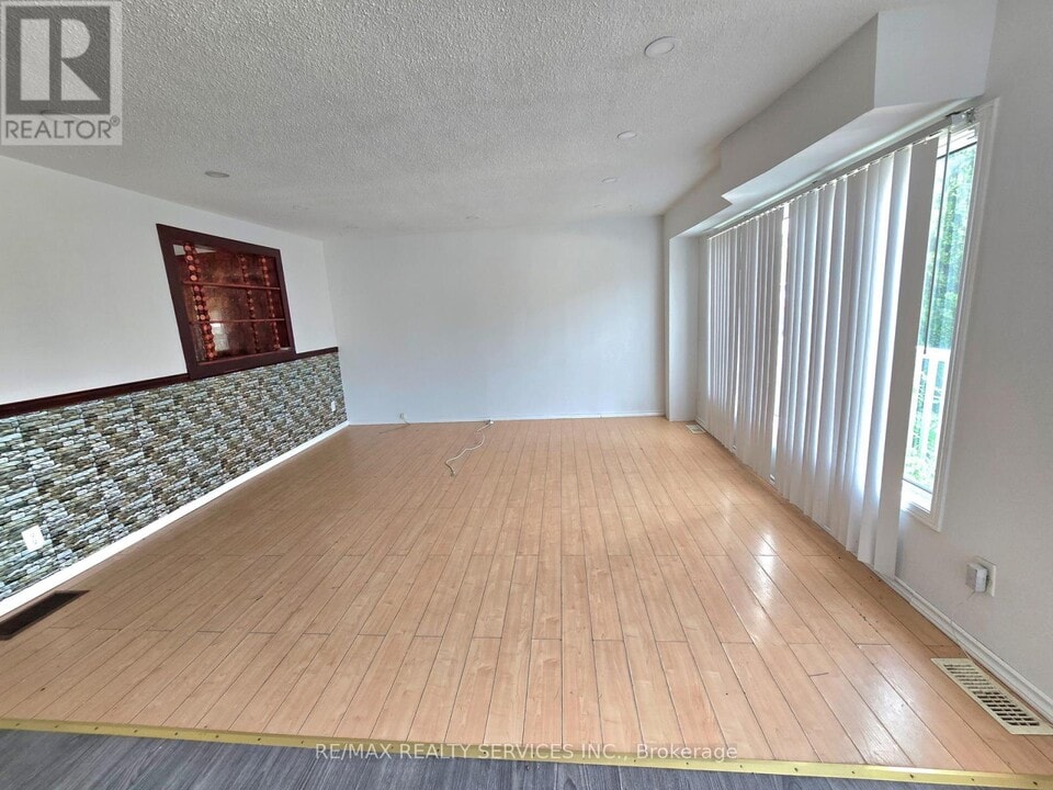 441 Parkview Crescent in Cambridge, ON - Building Photo