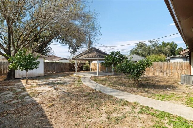 6410 S Blanca Ln in Pharr, TX - Building Photo - Building Photo