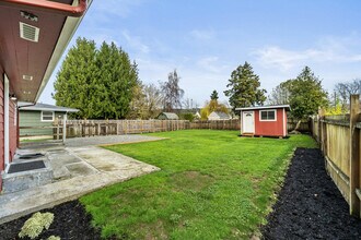 903 Bonney Ave in Sumner, WA - Building Photo - Building Photo