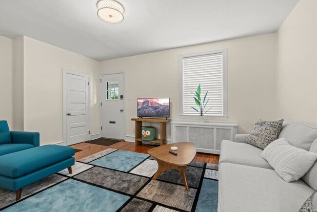 8135 Ardleigh St in Philadelphia, PA - Building Photo - Building Photo