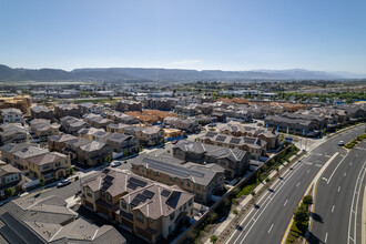 Heirloom Farms in Temecula, CA - Foto de edificio - Building Photo