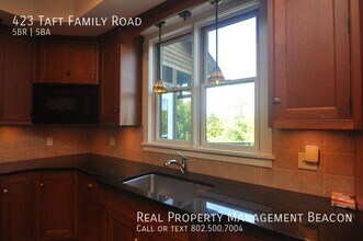 423 Taft Family Rd in Hartford, VT - Building Photo - Building Photo