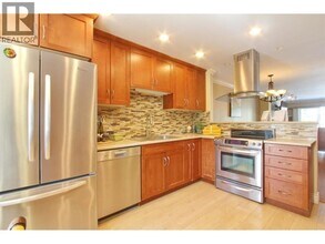 7222 Pandora St in Burnaby, BC - Building Photo - Building Photo