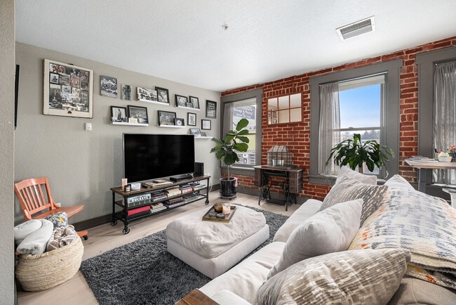 property at 232 N Broadway