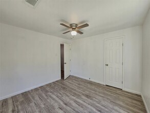 2706 Berry St in Houston, TX - Building Photo - Building Photo