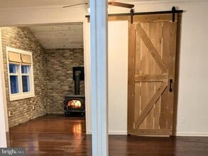 82 Linvale Rd in Ringoes, NJ - Building Photo - Building Photo