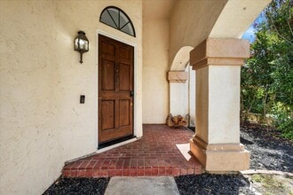 1908 Clearbrook Dr in Chula Vista, CA - Building Photo - Building Photo
