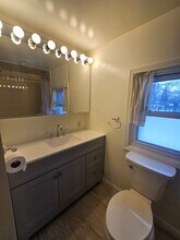 1651 Stirling Ave in Pontiac, MI - Building Photo - Building Photo