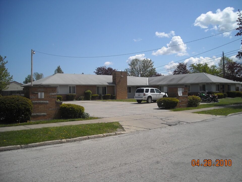 11211 Westborough Rd, Unit 11211 in Parma Heights, OH - Building Photo