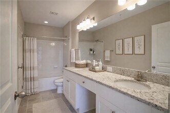 10 Perimeter Summit Blvd in Atlanta, GA - Building Photo - Building Photo