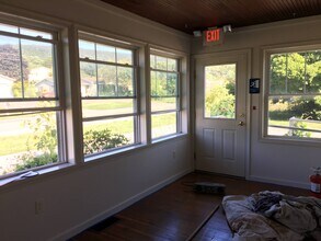 354 Buchanan Trl, Unit 1 in McConnellsburg, PA - Building Photo - Building Photo
