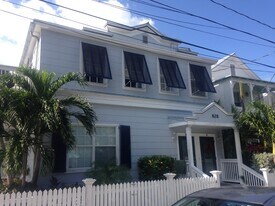 828 White St, Unit 2 in Key West, FL - Building Photo