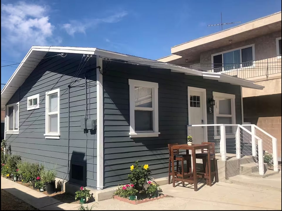 121 N Belmont St, Unit 1-2 in Glendale, CA - Foto de edificio