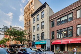 Landmark in New York, NY - Foto de edificio - Building Photo