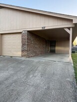 927 Terry Trail in Weatherford, TX - Building Photo