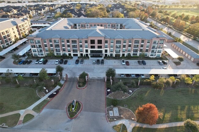7204 Town Center Blvd, Unit B4 in Rosenberg, TX - Foto de edificio - Building Photo