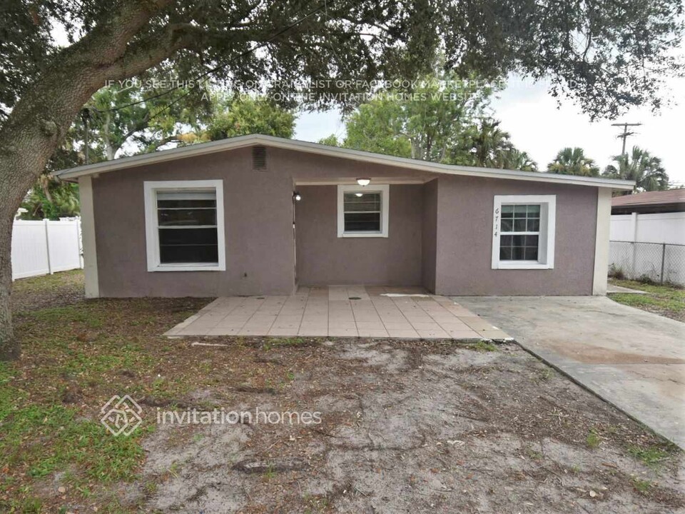 6714 W Chelsea St in Tampa, FL - Building Photo