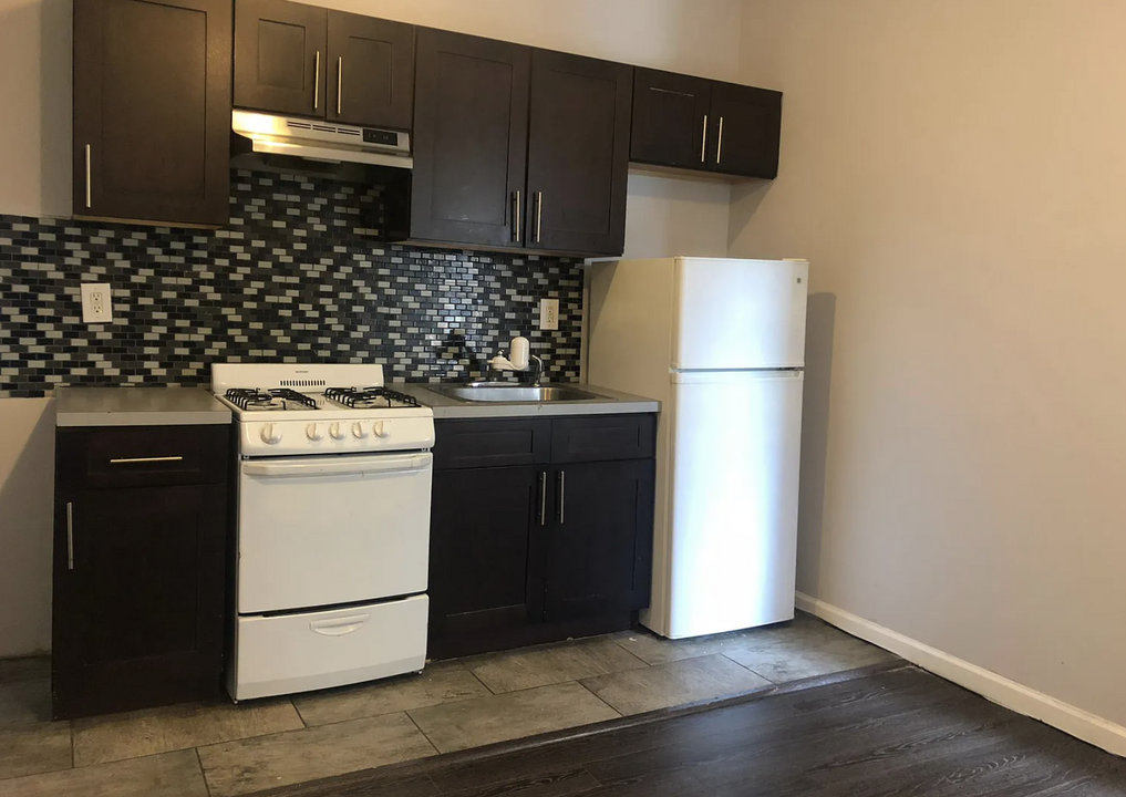 20 Jay St in Newark, NJ - Building Photo