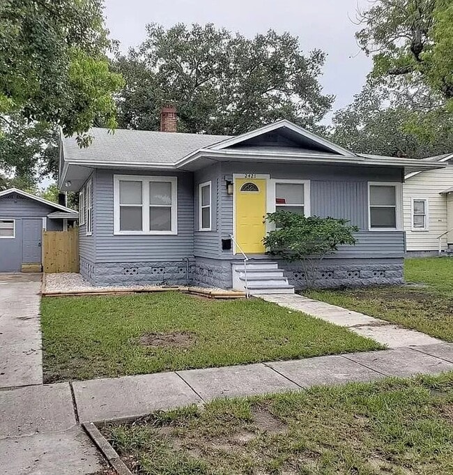 property at 2421 20th St S