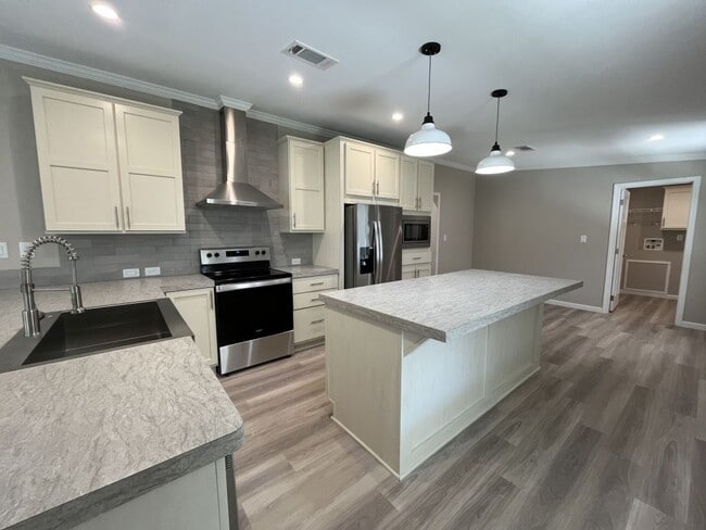 property at 83 Darby Cay