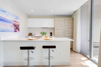 777 N Ocean Dr in Hollywood, FL - Building Photo - Building Photo