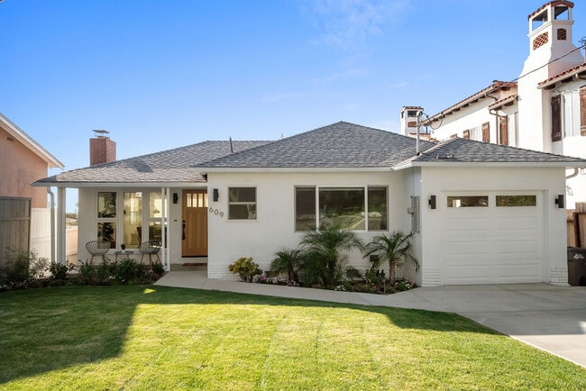 609 S Gertruda Ave in Redondo Beach, CA - Foto de edificio - Building Photo