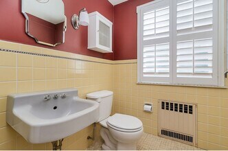 544 Edinboro Rd in Staten Island, NY - Building Photo - Building Photo