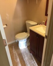 28 Symphony Rd, Unit 4 in Boston, MA - Foto de edificio - Building Photo