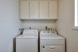 1025 E Manhatton Dr in Tempe, AZ - Building Photo