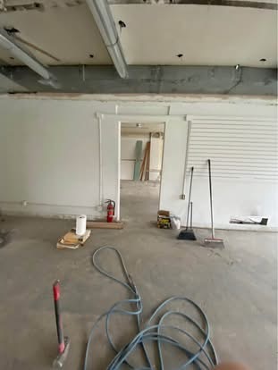 11315 E US Hwy 40 in Independence, MO - Building Photo - Building Photo