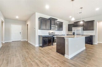 1358 Rolling Mdws Dr in Cedar Hill, TX - Building Photo - Building Photo