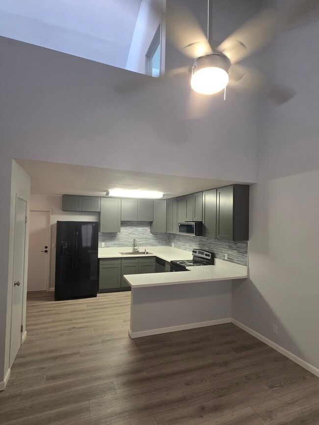 5188 Greene Ln, Unit A in Las Vegas, NV - Building Photo - Building Photo