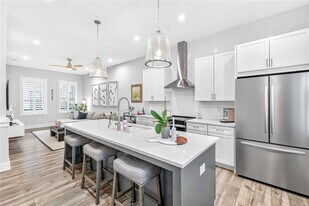 4465 Dalston Dr in Atlanta, GA - Building Photo