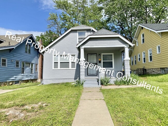 4333 College Ave in Kansas City, MO - Building Photo - Building Photo