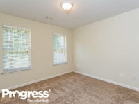 275 Chestnut Dr photo'