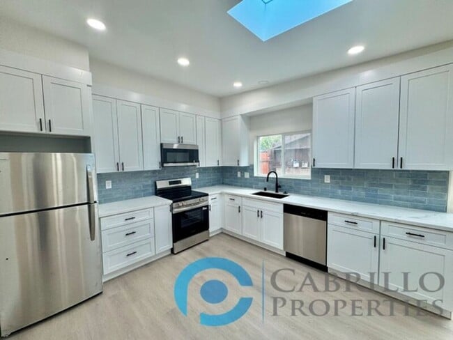 3707 Cedar St in San Diego, CA - Building Photo - Building Photo