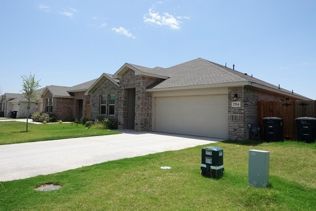 7704 Yellow Jacket Rd in Odessa, TX - Building Photo - Building Photo