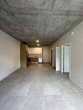 284 NW 31st St, Unit B7 in Miami, FL - Foto de edificio - Building Photo