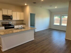 3600 Skylane Ave in Corsicana, TX - Building Photo - Building Photo