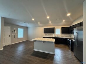 109 Old Shell Rd in Meridianville, AL - Building Photo - Building Photo