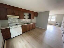 17 Kingsley Ct in Rutland, VT - Building Photo