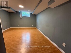45 Education Rd in Brampton, ON - Building Photo - Building Photo