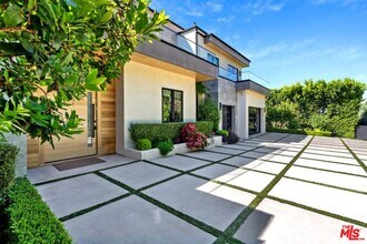 4111 Valley Meadow Rd in Los Angeles, CA - Building Photo - Building Photo