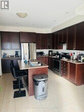 60 Kennedy Blvd in New Tecumseth, ON - Building Photo - Building Photo