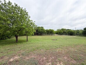 1075 Pluto Rd in Milford, TX - Building Photo - Building Photo