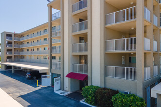 Cocoa Beach Towers in Cocoa Beach, FL - Building Photo - Building Photo