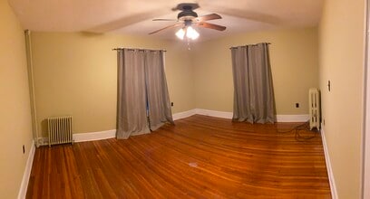 906 W Lackawanna Ave, Unit 906 -2nd floor in Blakely, PA - Building Photo - Building Photo